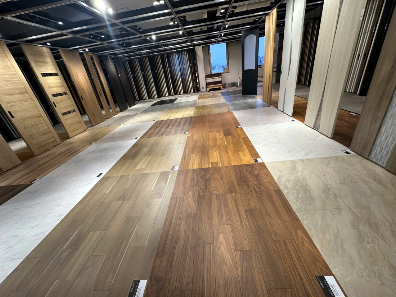 🌟 Tin Tức Nổi Bật: Mikado Group Khẳng Định Vị Thế Tấm Lát Sàn SPC Việt Nam Tại Nhật Bản